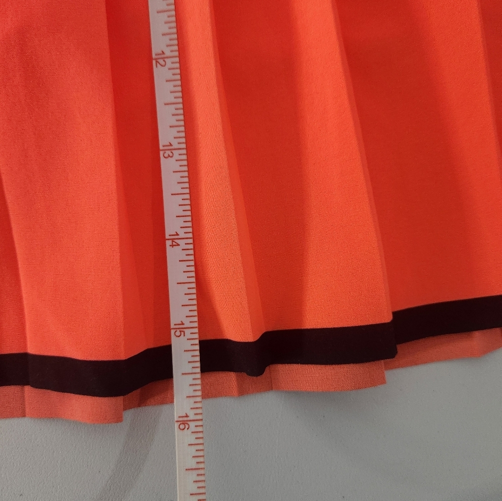 Nike Women's Orange Pleated Skirt - Picture 6 of 7